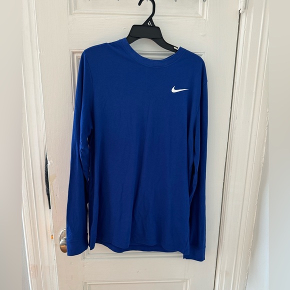 Nike long tee shirt - Picture 1 of 3